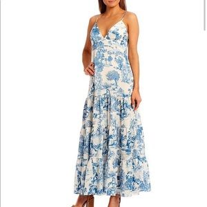 Gianni Bini Max V-Neck Sleeveless Toile Printed Tiered A-Line Maxi Dress